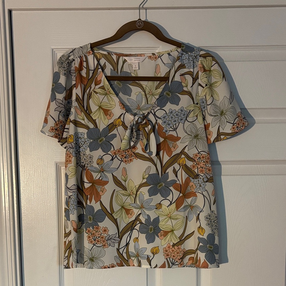 LC Lauren Conrad Floral Tie-Front Blouse